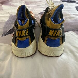 Nike Air Huarache Multicolor Sneakers Size 11
